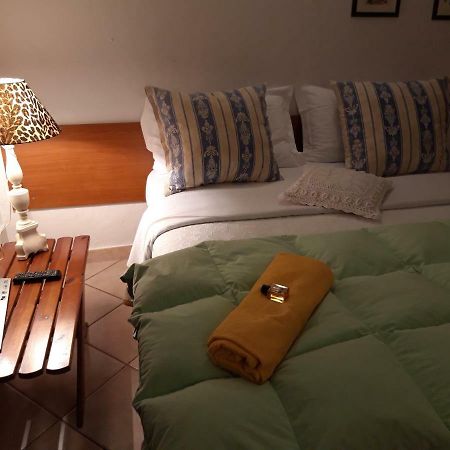 Debora Maison B&B Colombare Di Sirmione Exteriör bild