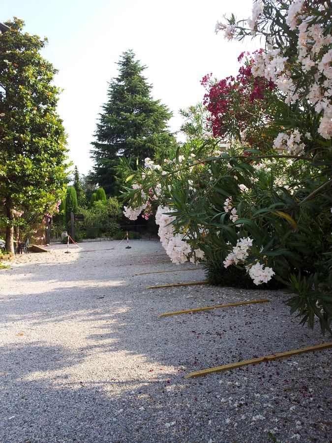 Debora Maison B&B Colombare Di Sirmione Exteriör bild