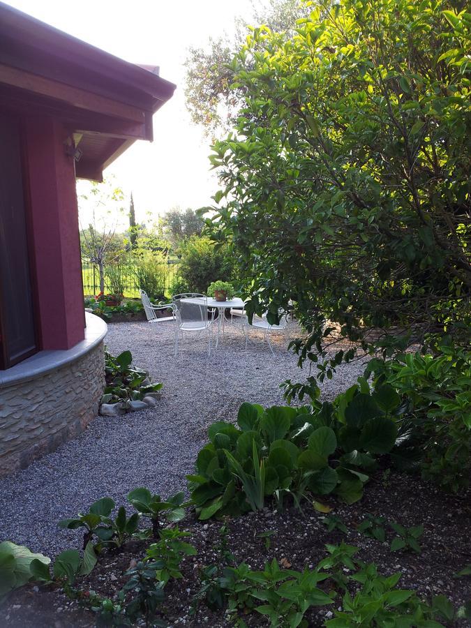 Debora Maison B&B Colombare Di Sirmione Exteriör bild