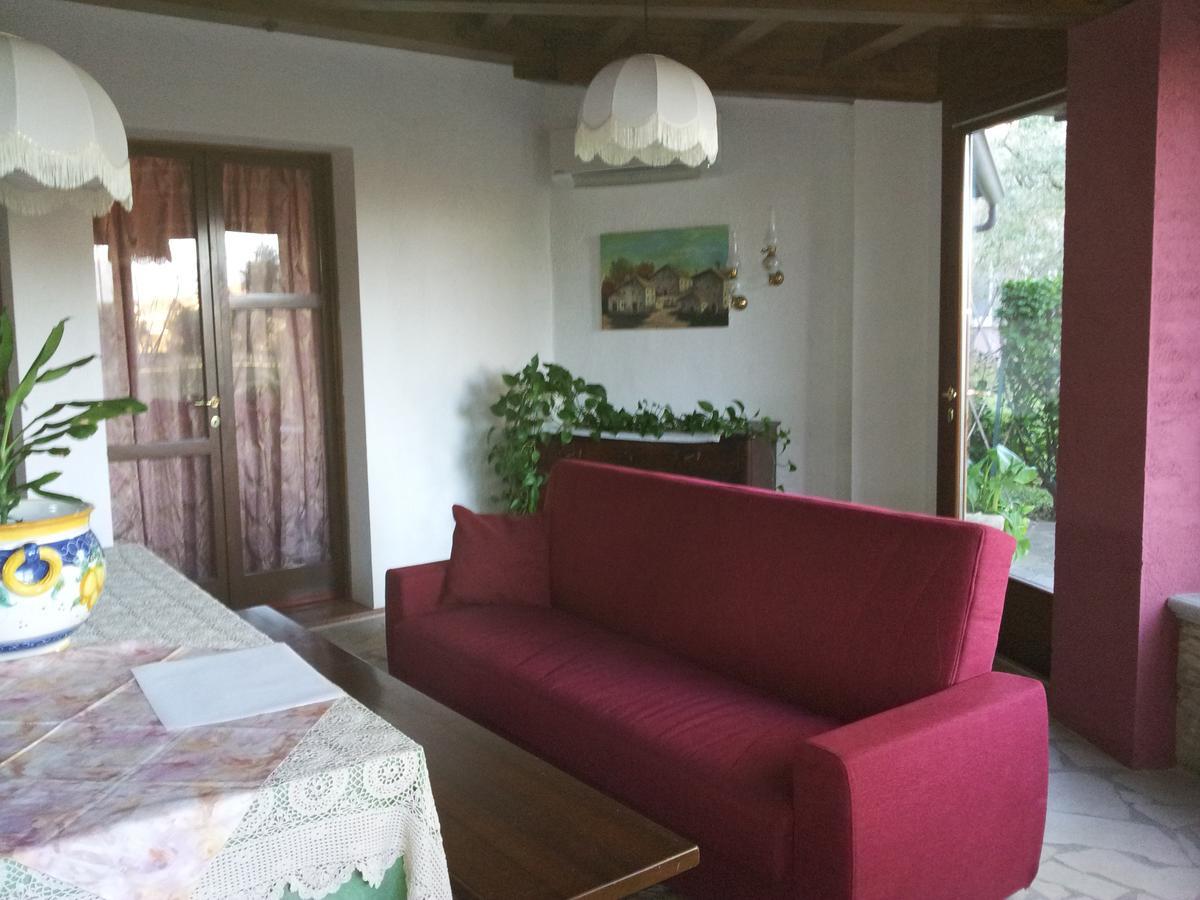 Debora Maison B&B Colombare Di Sirmione Exteriör bild